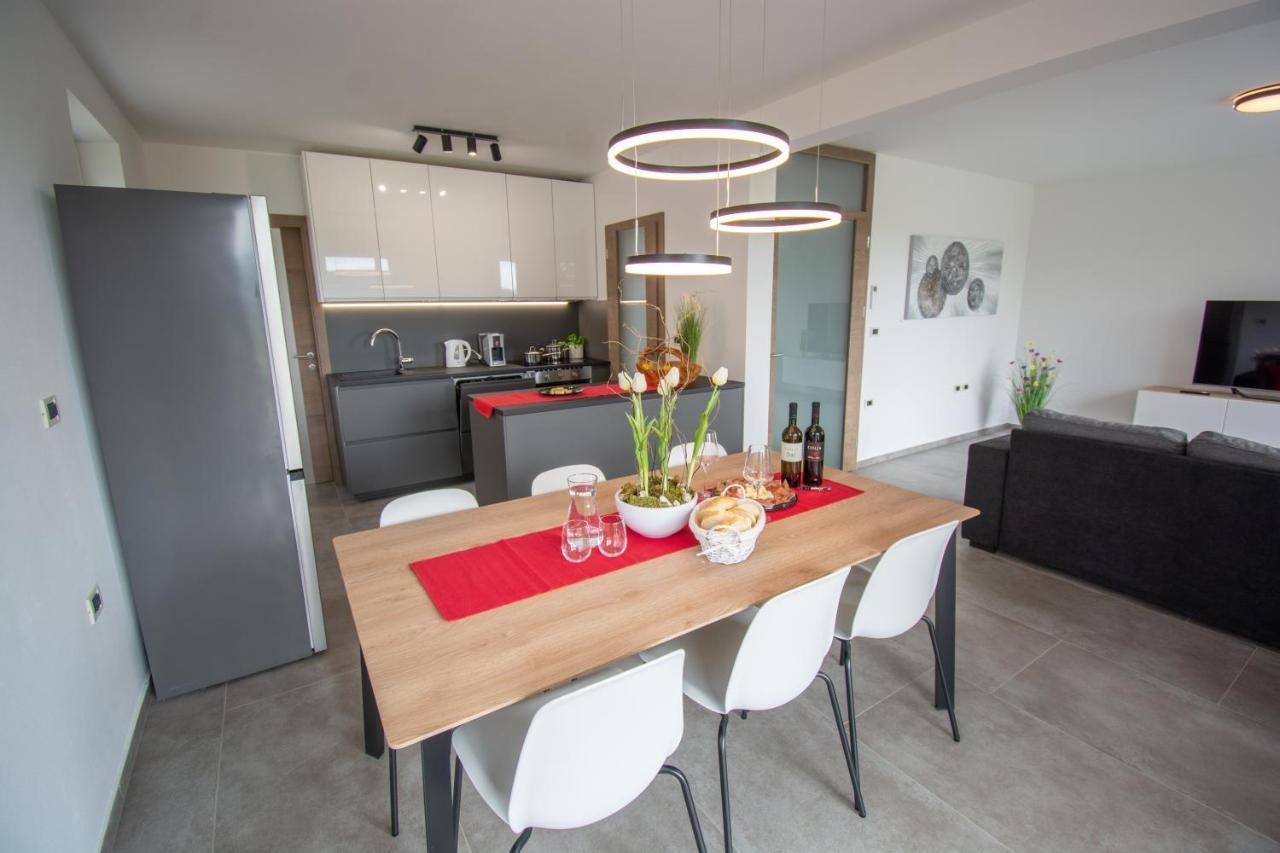 Holiday House Oljka Kobdilj Dış mekan fotoğraf